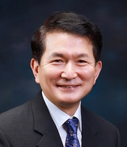 하충룡  사진